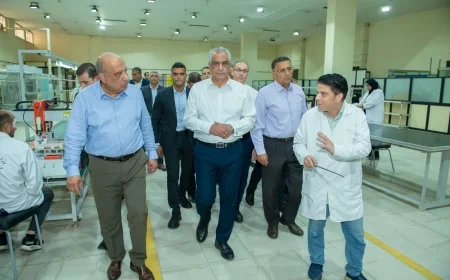 وزيرا الإنتاج الحربي والكهرباء يتفقدان شركة بنها للصناعات الإلكترونية لتوطين الصناعات التكنولوجية وتعزيز مشروعات الطاقة