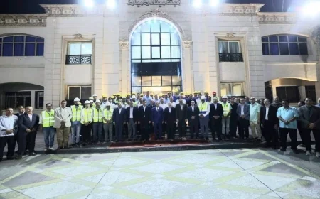 بتكليف من الرئيس السيسي.. كامل الوزير يشكر أبطال القاطرات البحرية بميناء دمياط بعد نجاحهم في احتواء حادث سفينتي التغويز والتخزين