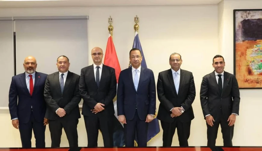 وزير الاتصالات يشهد إطلاق خدمتي “اطمن” و“اطمن على الآخر” لحماية الأطفال على الإنترنت