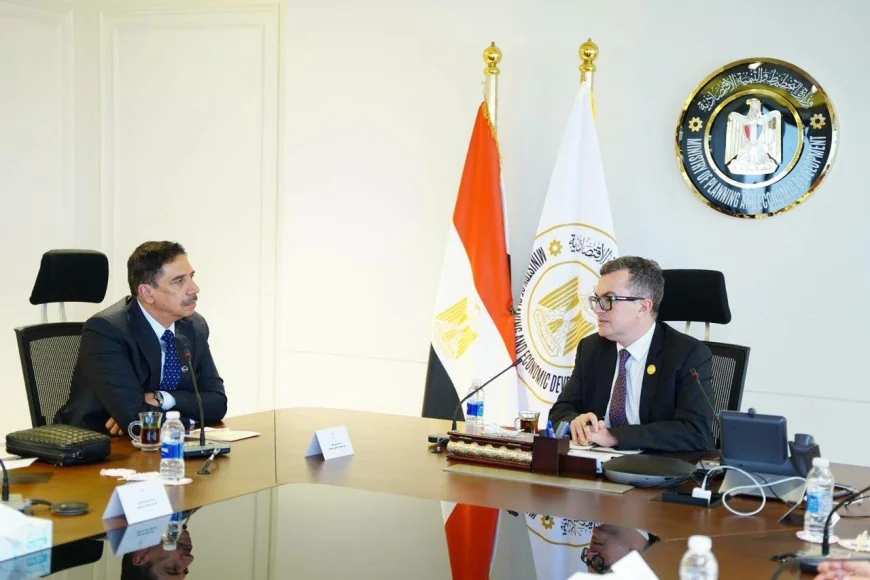 وزير التخطيط يبحث مع “موانئ دبي العالمية” تعزيز الشراكة اللوجستية وتطوير الموانئ ضمن رؤية مصر 2030