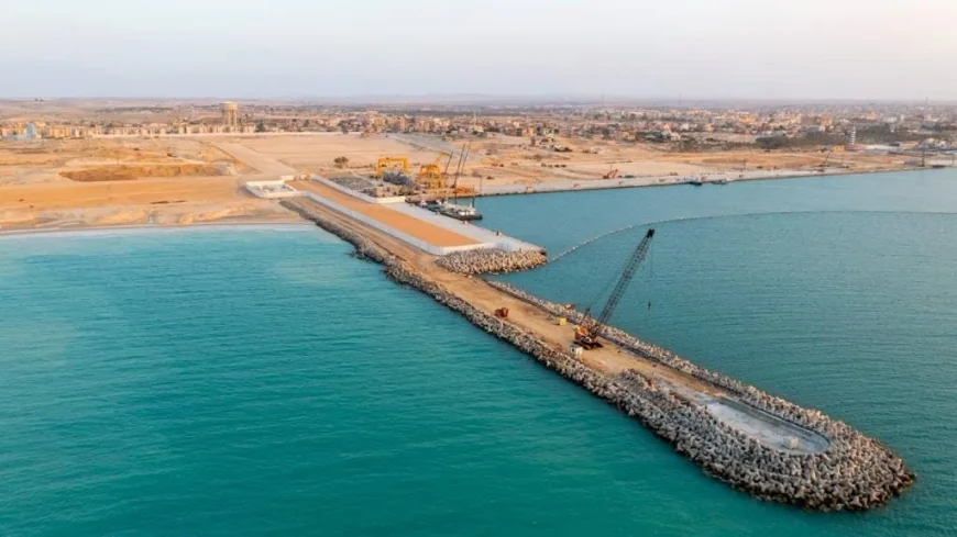 إعادة فتح ميناء العريش البحري صباح اليوم بعد تحسن الأحوال الجوية