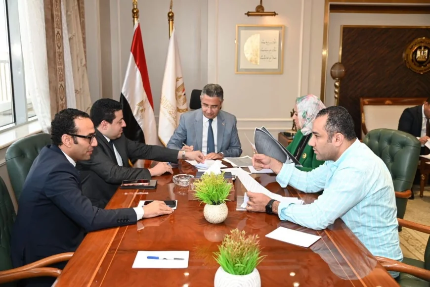 وزير التموين يؤكد سرعة الاستجابة لمطالب المواطنين خلال لقائه أعضاء مجلسي النواب والشيوخ