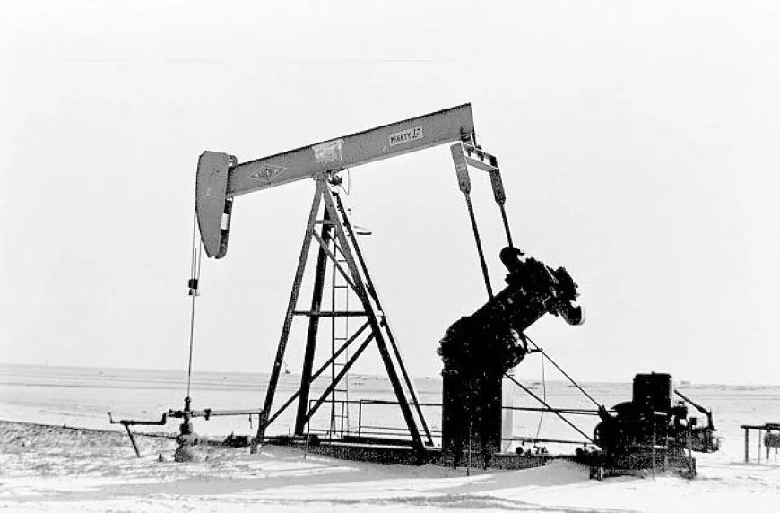 ذاكرة البترول.. أول حفار في منطقة جمسة بخليج السويس عام 1910