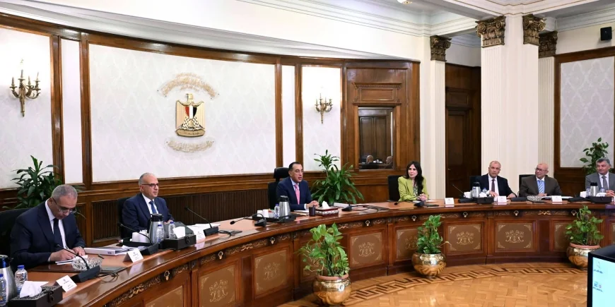 رئيس الوزراء يتابع مشروعات المياه المشتركة بين الري والإسكان لتعزيز كفاءة الخدمات واستدامة الموارد المائية