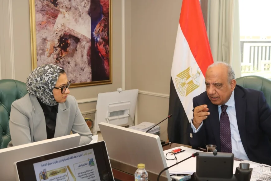 وزير الكهرباء ومحافظ الوادي الجديد يبحثان التوسع في الطاقة الشمسية وتعزيز الشبكة الكهربائية