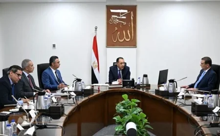 رئيس الوزراء يتابع توافر المخزون الاستراتيجي من السلع الأساسية ويؤكد استمرار ضبط الأسواق وزيادة المعروض