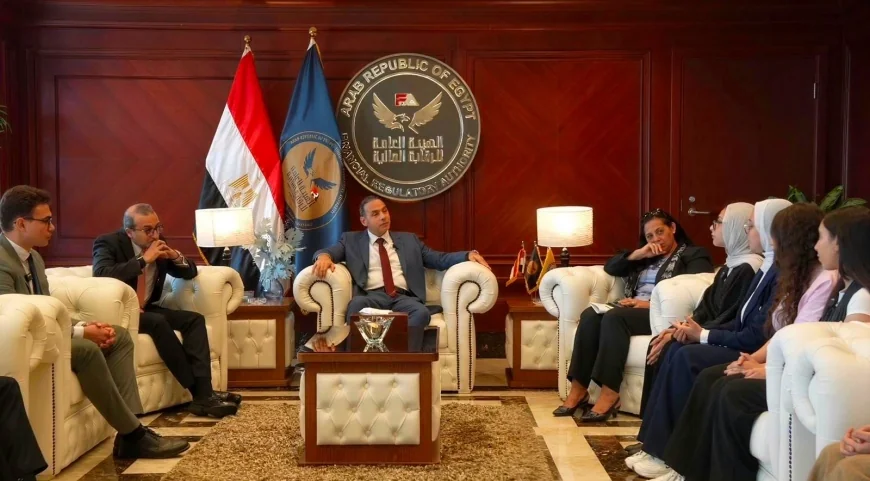 رئيس الرقابة المالية يستقبل طلاب منحة التدريب الصيفي ويؤكد دور الهيئة في تأهيل كوادر القطاع المالي