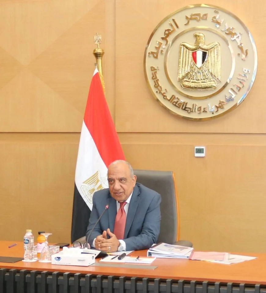 23.1 مليار جنيه استثمارات مستهدفة للكهرباء المصرية وزيادة الطاقة المولدة إلى 263 مليار كيلووات ساعة