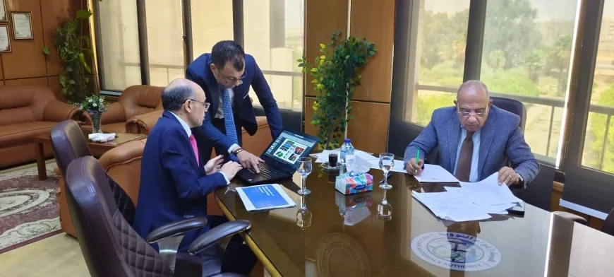 وزير الكهرباء يتابع مشروعات تعظيم العوائد من العناصر الأرضية النادرة والخامات النووية في مصر