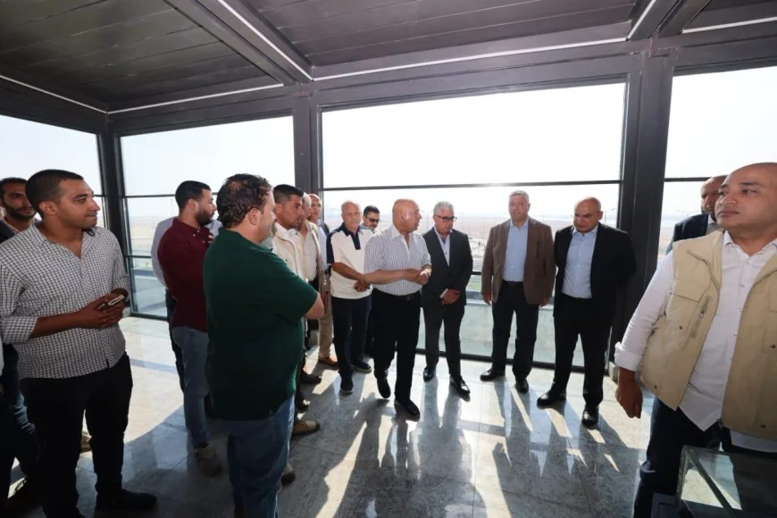 ميناء السخنة يتحول إلى محور لوجستي عالمي.. وزير النقل يتابع تنفيذ أكبر مشروعات تطوير الموانئ المصرية