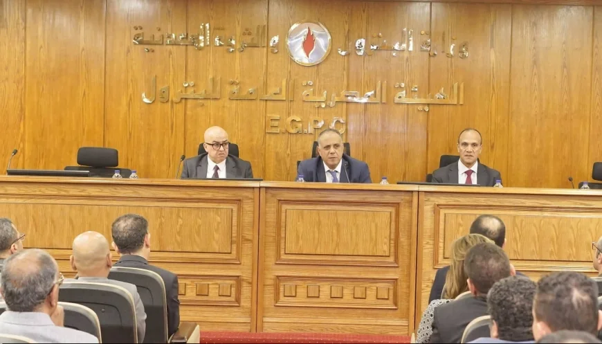 صلاح عبدالكريم: توقيع 13 اتفاقية جديدة باستثمارات تتجاوز مليار دولار وحفر 120 بئرًا