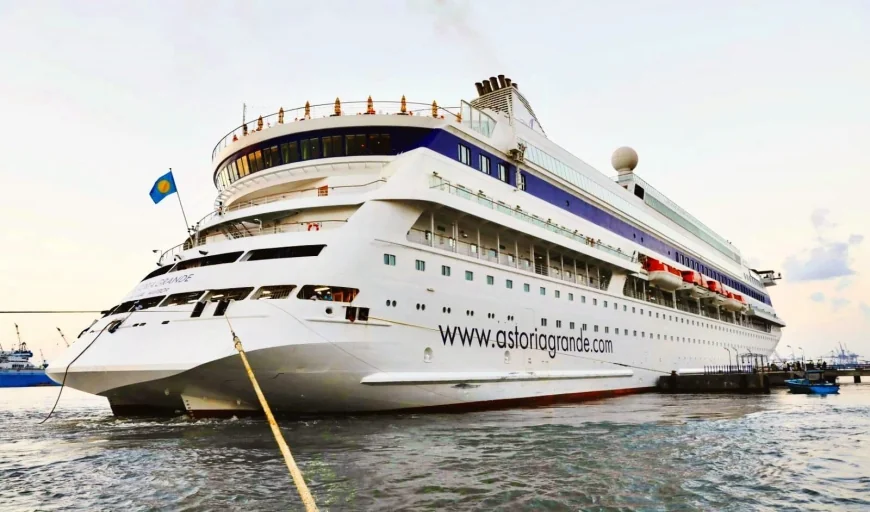 ميناء غرب بورسعيد يستقبل «ASTORIA GRANDE» في زيارتها الأولى وعلى متنها 823 شخصًا