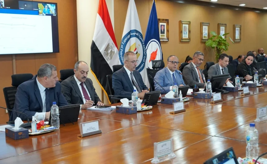 3.2 مليون برميل احتياطيات مجاويش.. و6 آبار جديدة لبتروسيلة خلال 2026/2027