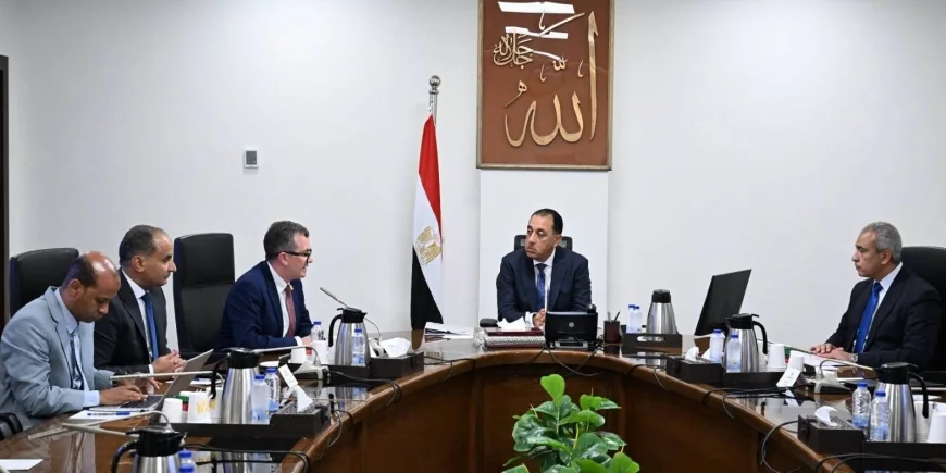 مدبولي يتابع مع وزير التخطيط تعزيز تنافسية الاقتصاد وزيادة الاستثمارات الأجنبية