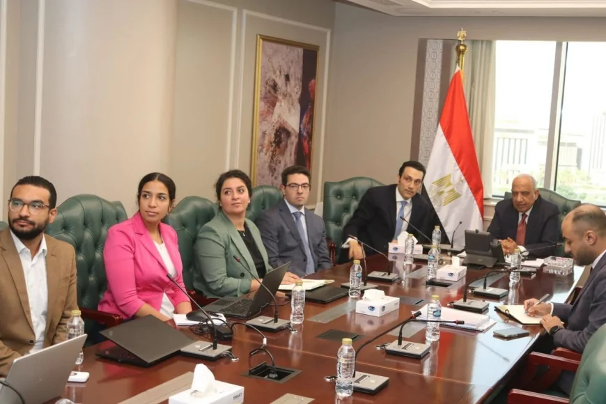 وزير الكهرباء يتابع مع «سكاتك» تنفيذ مشروعات طاقة متجددة بقدرة 3100 ميجاوات