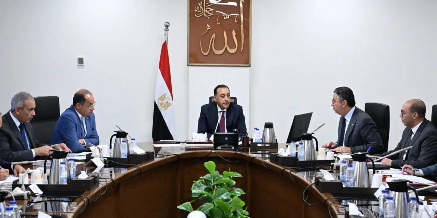 فض التشابكات المالية بين المالية وهيئة السلع التموينية.. الحكومة تتحرك لتسوية المديونيات وتعزيز كفاءة التمويل