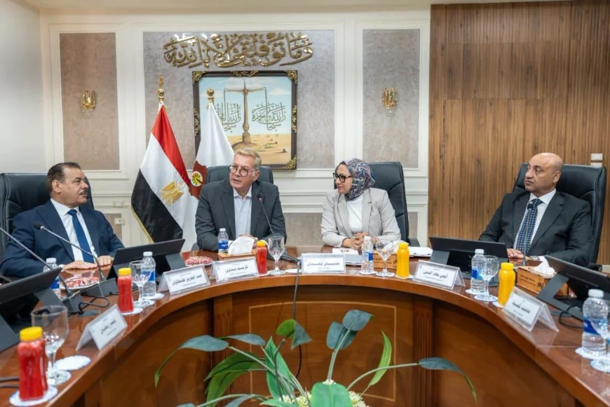 مصر تنشئ أول مدرسة تكنولوجيا تطبيقية متخصصة في التعدين والخامات الفوسفاتية بالوادي الجديد