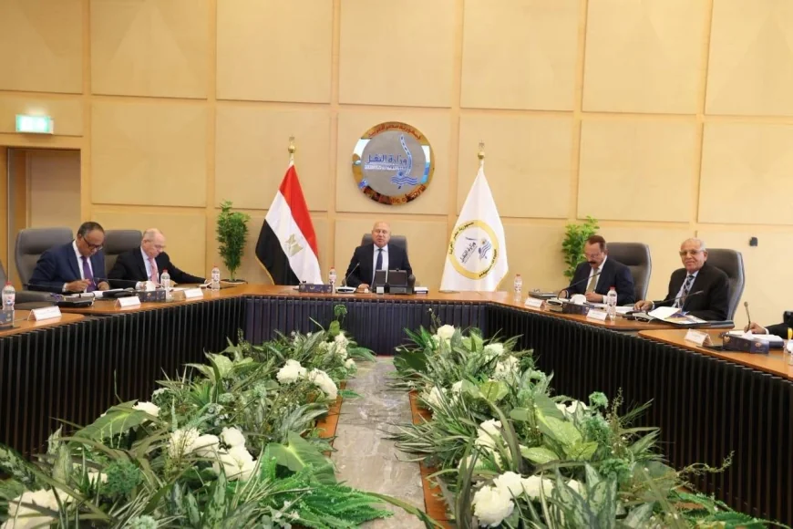 مصر تدعم أسطول ناقلات البترول بشراء ناقلة منتجات وبناء ناقلة «أفرامكس» لتعزيز قدرات النقل البحري