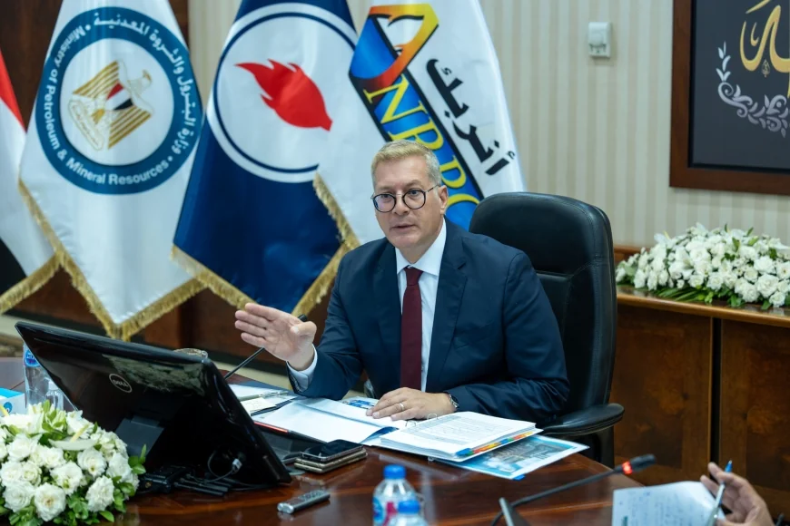 أنربك ترفع إنتاج البنزين إلى مليوني طن وتوفر 30% من الإنتاج المحلي