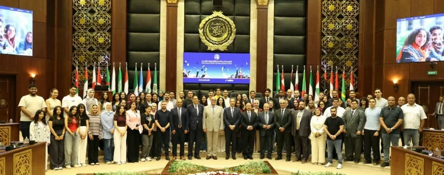 وزير الاتصالات: مصر تستهدف تعزيز مكانتها عالميًا في حلول الذكاء الاصطناعي وإنتاج تكنولوجيا محلية تنافس عالميًا