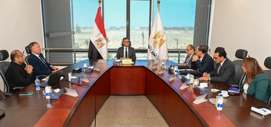 مشروع إيثانول حيوي من الباجاس باستثمارات 278 مليون دولار.. «التموين» تبحث التنفيذ والتسويق