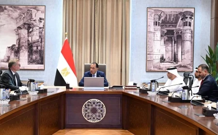 رئيس الوزراء يتابع مشروع «الفجيرة العلمين» للنفط والغاز.. خطوات جديدة لإنشاء منطقة حرة بمدينة العلمين
