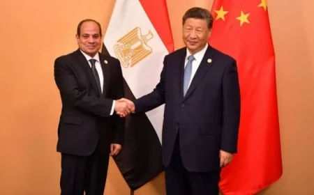 الرئيس السيسي يستقبل الرئيس الصيني شي جينبينج في مصر.. لتعزيز الشراكة الاستراتيجية والتعاون الاقتصادي
