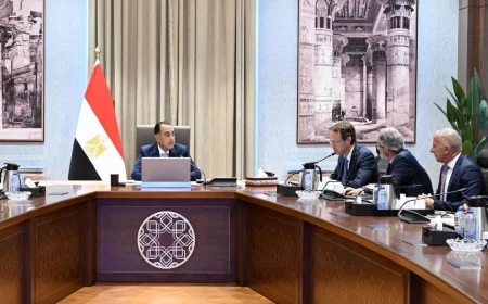 رئيس الوزراء يبحث مع «جونفاري إندستريز» فرص الاستثمار في مصر بقطاعات السيارات والطاقة المتجددة
