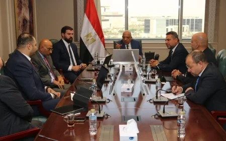 الكهرباء تبحث تأمين احتياجات مشروع عالمي لمراكز البيانات في مصر