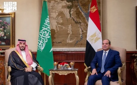 الرئيس السيسي يستقبل ولي العهد السعودي الأمير محمد بن سلمان لدى وصوله القاهرة