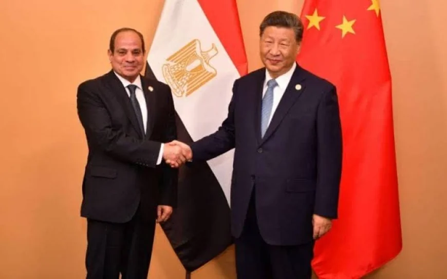 الرئيس السيسي يستقبل الرئيس الصيني شي جينبينج في مصر.. لتعزيز الشراكة الاستراتيجية والتعاون الاقتصادي