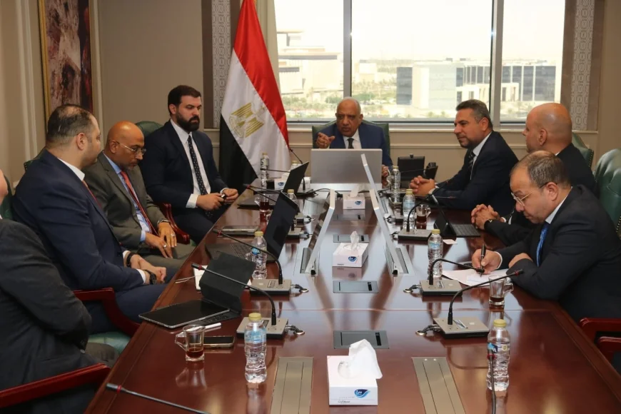 الكهرباء تبحث تأمين احتياجات مشروع عالمي لمراكز البيانات في مصر