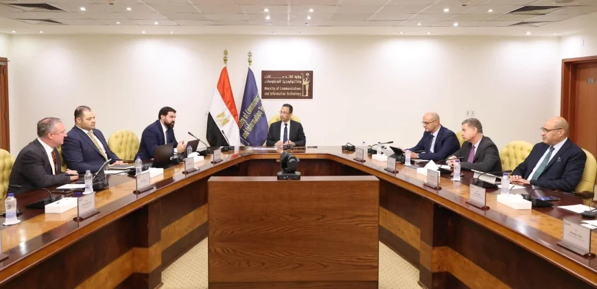 وزير الاتصالات يبحث مع «هيكا داتا» وتحالف أمريكي إنشاء منطقة متكاملة لمراكز البيانات والذكاء الاصطناعي