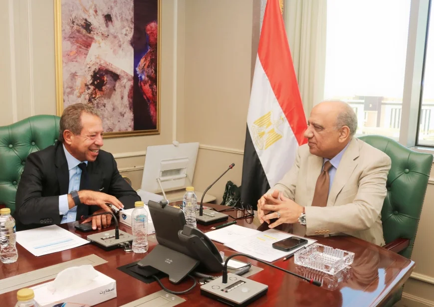 900 ميجاوات من رياح رأس شقير.. الكهرباء تتابع موعدي التشغيل والربط في 2027 و2028