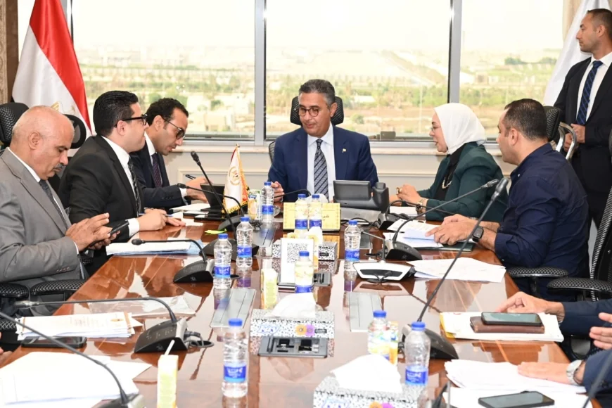 شريف فاروق يفتح ملف مطالب النواب.. توجيهات عاجلة بسرعة بحث شكاوى المواطنين والرد عليها