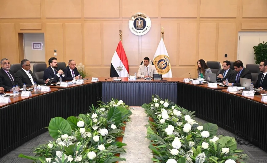 وزير الصناعة: بناء هوية للأثاث المصري وتعزيز الصادرات لفتح أسواق جديدة
