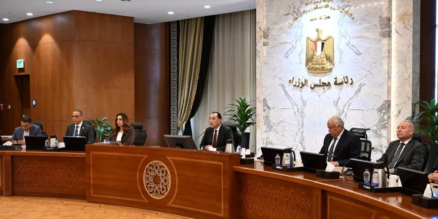 مدبولي يوجه المحافظين بضبط الأسواق وإنشاء سوق دائمة بكل محافظة
