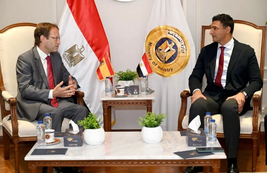 مصر تستهدف جذب الشركات الإسبانية ونقل التكنولوجيا المتقدمة في 4 قطاعات صناعية