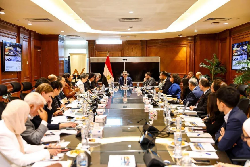وزير التخطيط يبحث مع البنك الدولي إطلاق آلية ضمان تمويل البنية التحتية لتحفيز القطاع الخاص