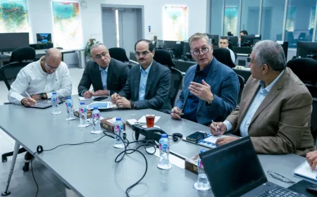 وزير البترول يتفقد مركز التحكم القومي للغاز الطبيعي.. متابعة لحظية للتدفقات وتأمين احتياجات السوق المحلية