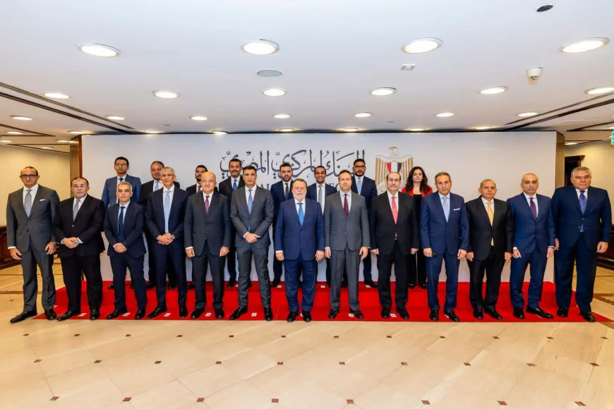البنك المركزي ووزارة الصناعة يطلقان صندوق إعادة هيكلة المصانع المتعثرة برأسمال مليار جنيه