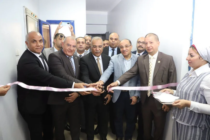 عباس صابر يفتتح مقر النقابة العامة للعاملين بالبترول في أسيوط لتعزيز الخدمات النقابية بالصعيد