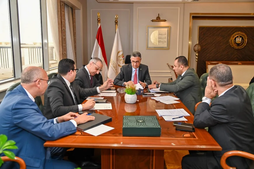 وزير التموين يلتقي أعضاء مجلسي النواب والشيوخ ويوجه بسرعة بحث طلباتهم