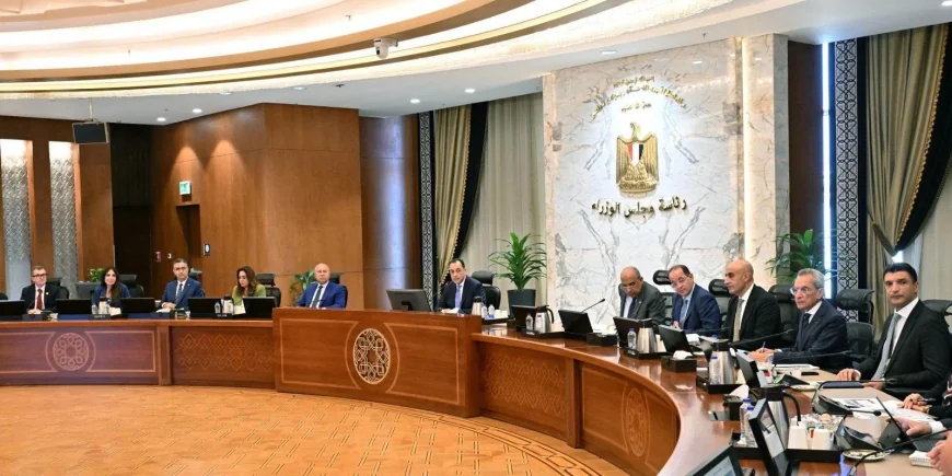 مدبولي يوافق على طرح مشروعات جديدة للشراكة مع القطاع الخاص في المياه والصرف الصناعي والكهرباء